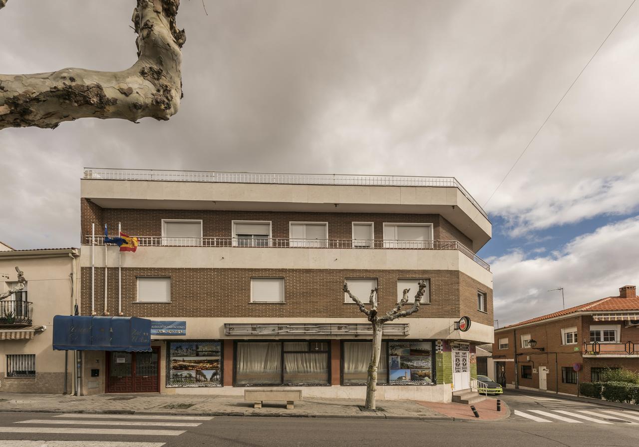 Hotel Restaurante El Álamo エクステリア 写真