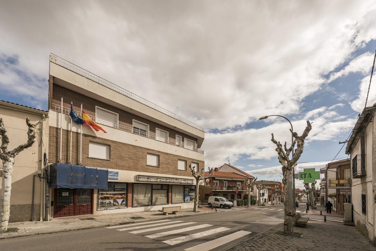Hotel Restaurante El Álamo エクステリア 写真